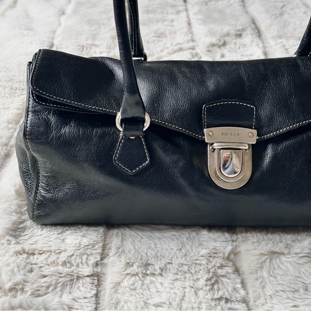 PRADA Soft Calf Easy Shoulder Bag Black - Picture 5 of 16